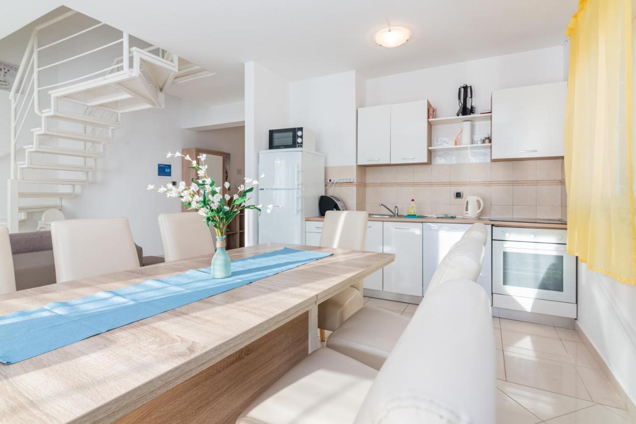 Apartment Mimoza 5, Baska, Krk Exterior photo