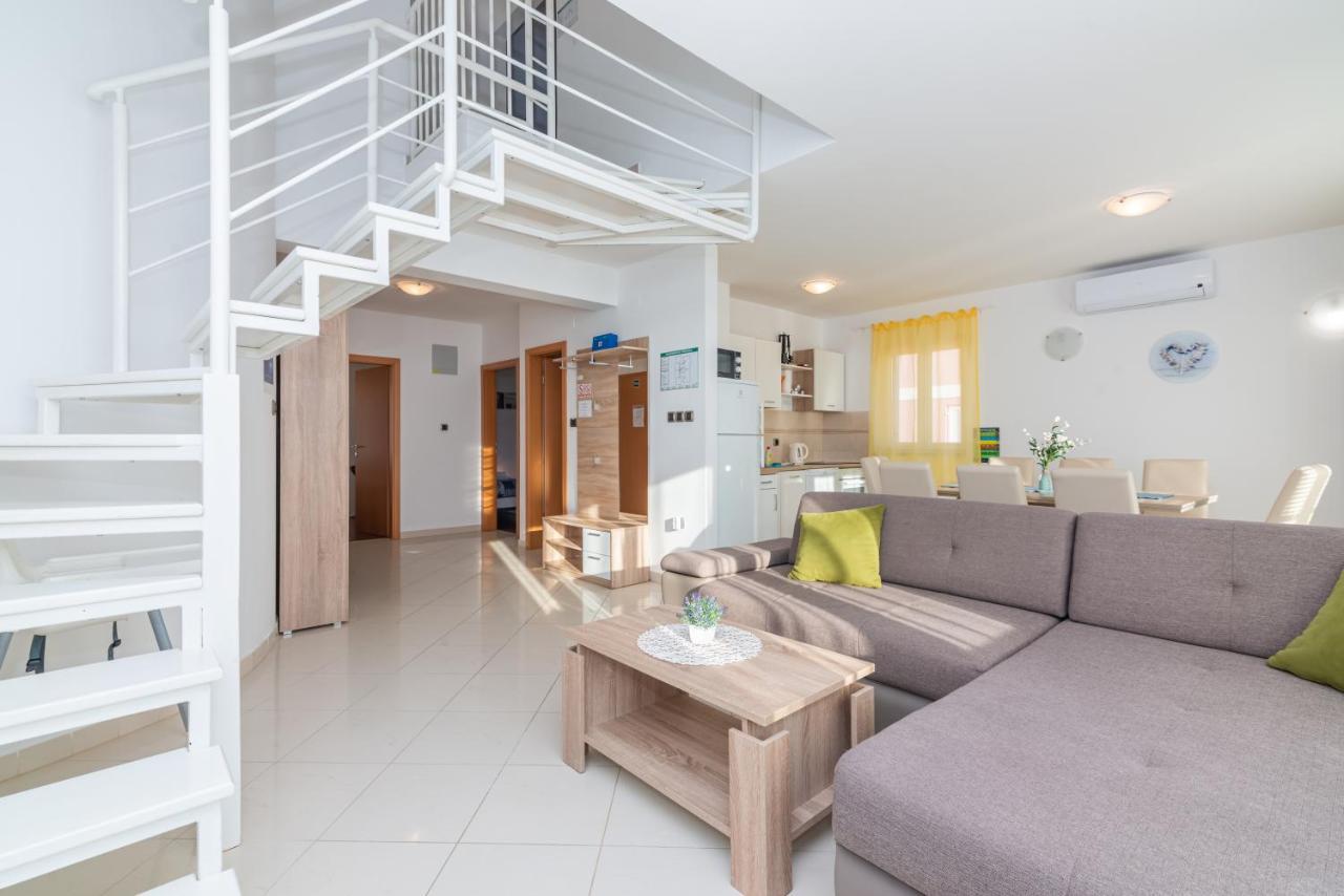 Apartment Mimoza 5, Baska, Krk Exterior photo