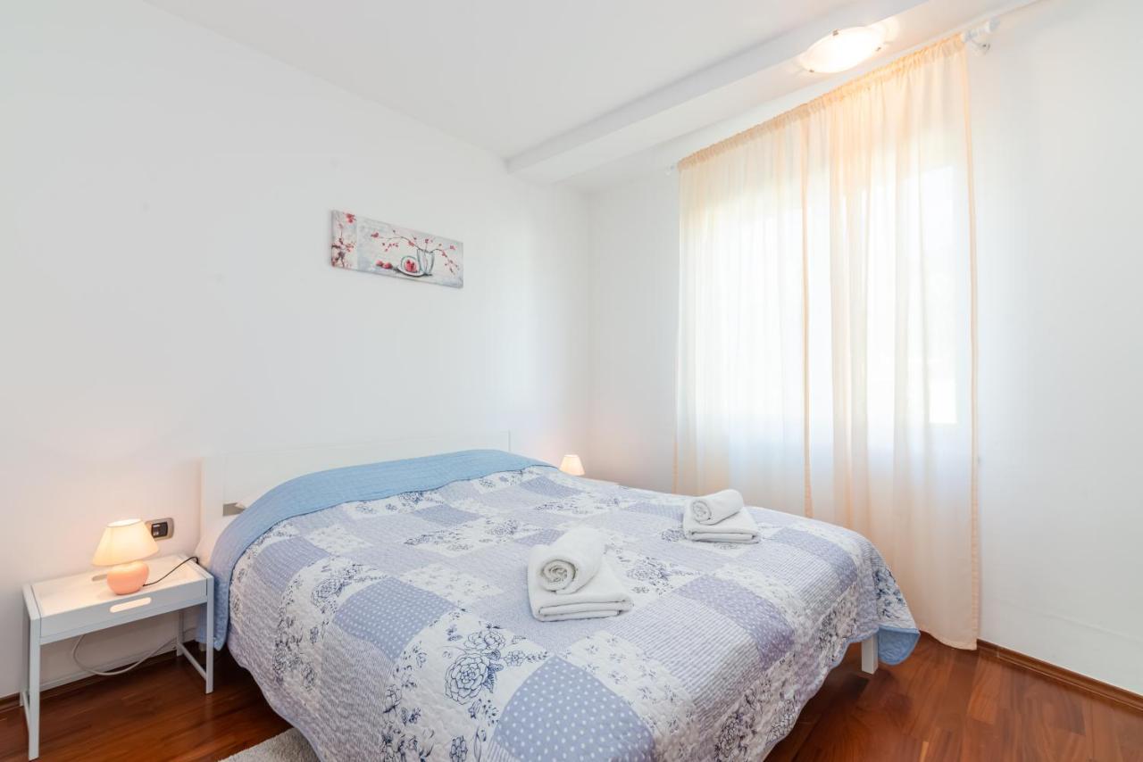Apartment Mimoza 5, Baska, Krk Exterior photo