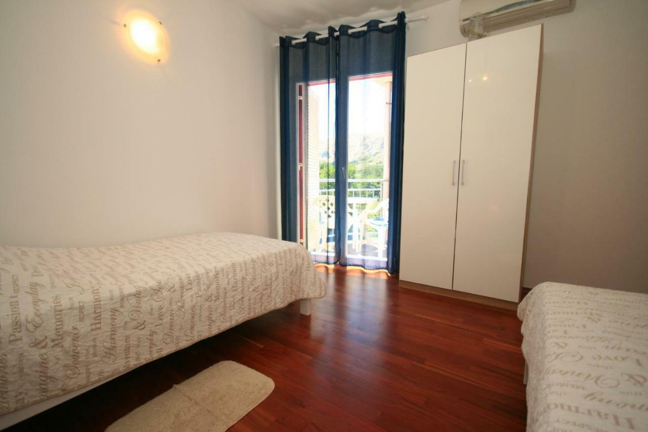 Apartment Mimoza 5, Baska, Krk Exterior photo