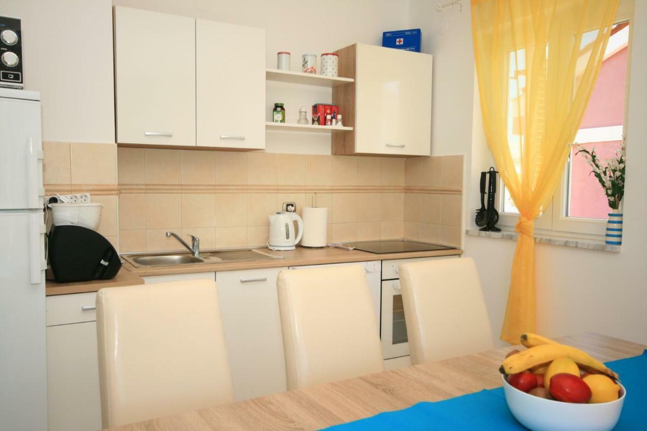 Apartment Mimoza 5, Baska, Krk Exterior photo